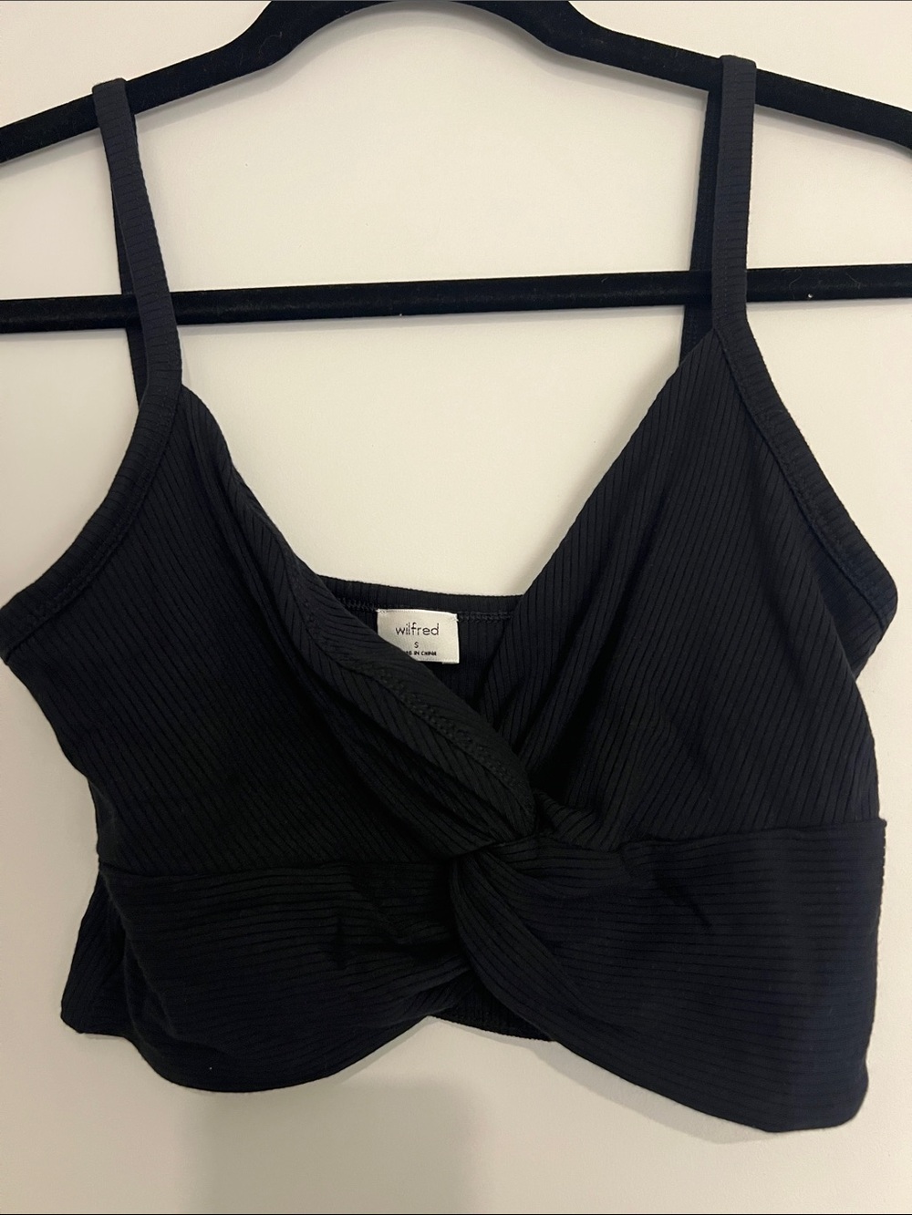 Aritzia Black Twist-Front Crop Top